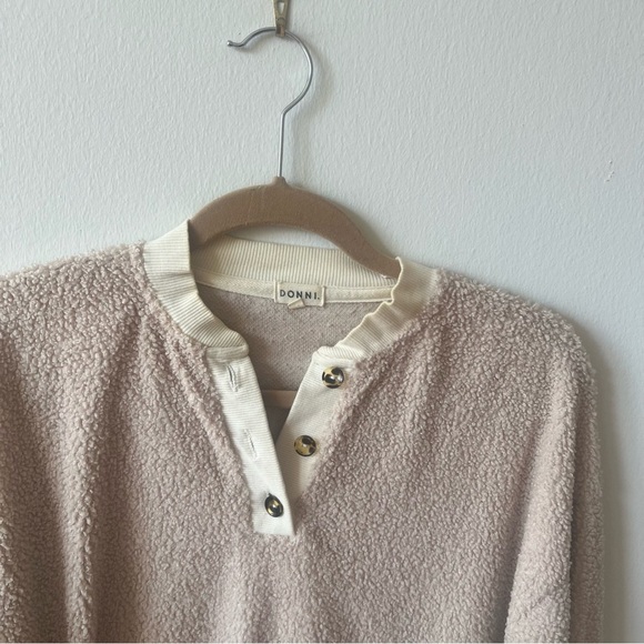 DONNI. Sherpa Henley - Picture 6 of 9